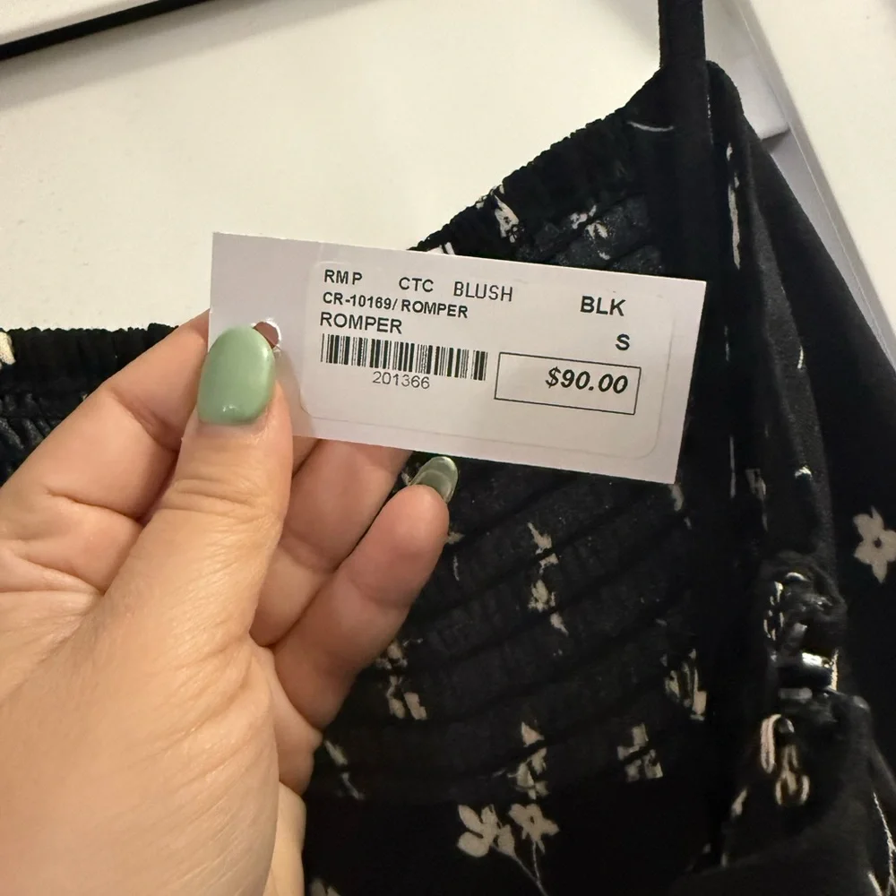 Blush Black and White Patterned jumpsuit - Picture 4 of 6